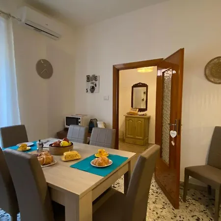 Apartment Elegant Three In